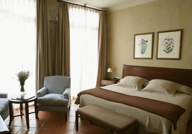 Ambiente de descanso en Hotel Bremon. Relájate con nuestra oferta en Barcelona